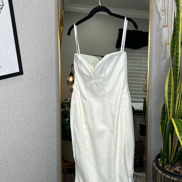 HOUSE OF CB 'Giselle' Ivory Satin Strapless Bridal Gown NWOT - Picture 11 of 15